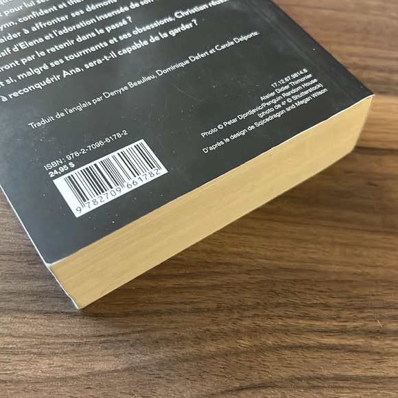 Grey + Darker - livres en français / books in FRENCH - Picture 5 of 6